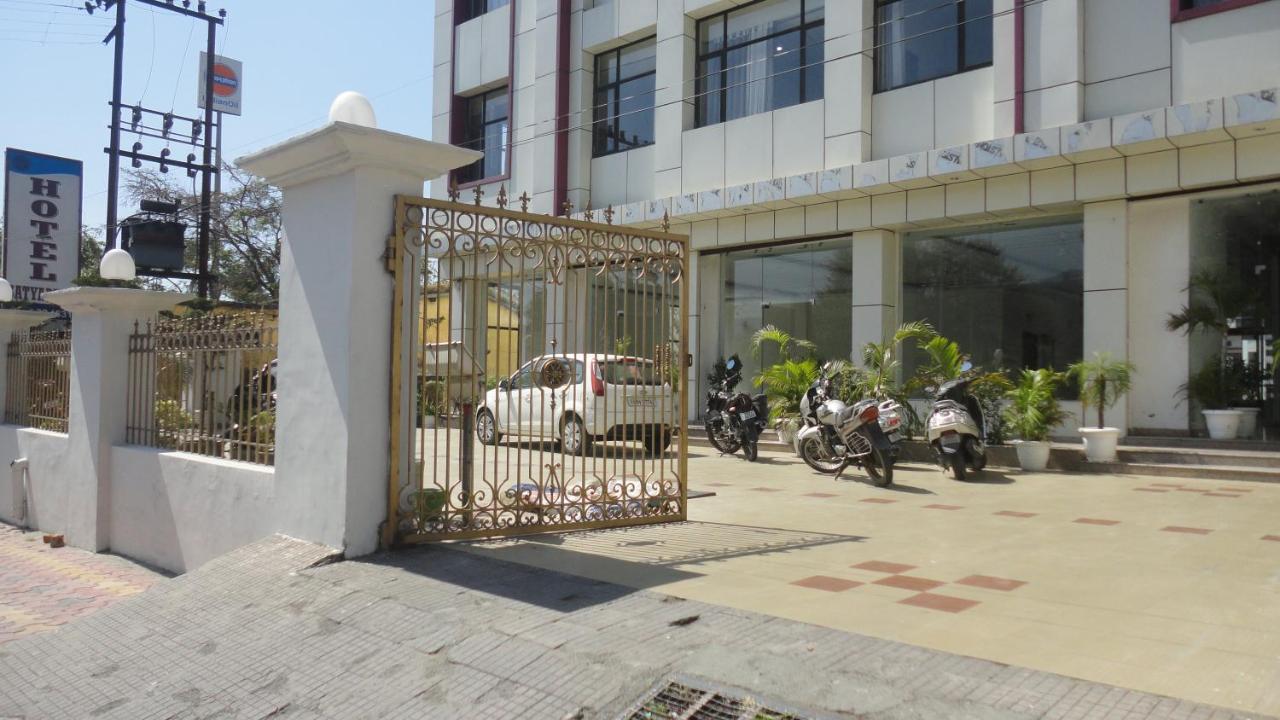 Kāthgodām Hotel Satyartha المظهر الخارجي الصورة