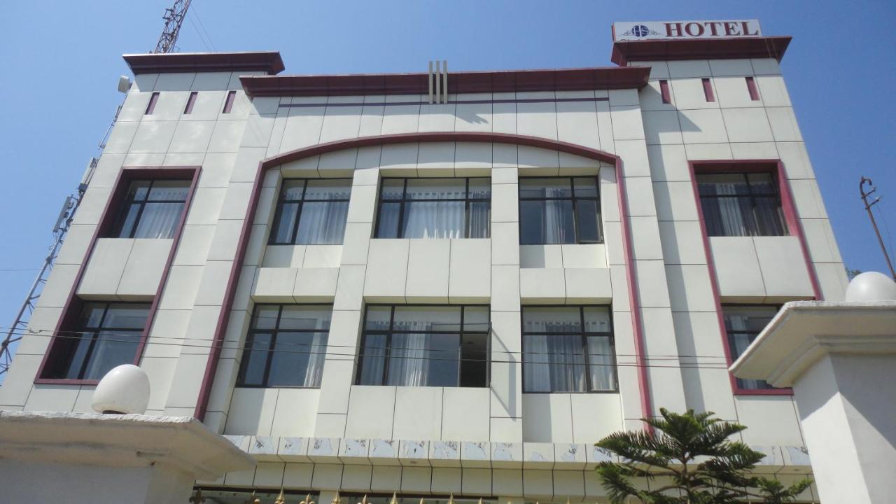 Kāthgodām Hotel Satyartha المظهر الخارجي الصورة